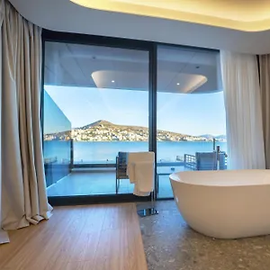 Yacht Premium فندق